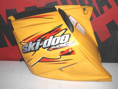 sivumuovi vasen - Ski-Doo MXZ 600 ´03